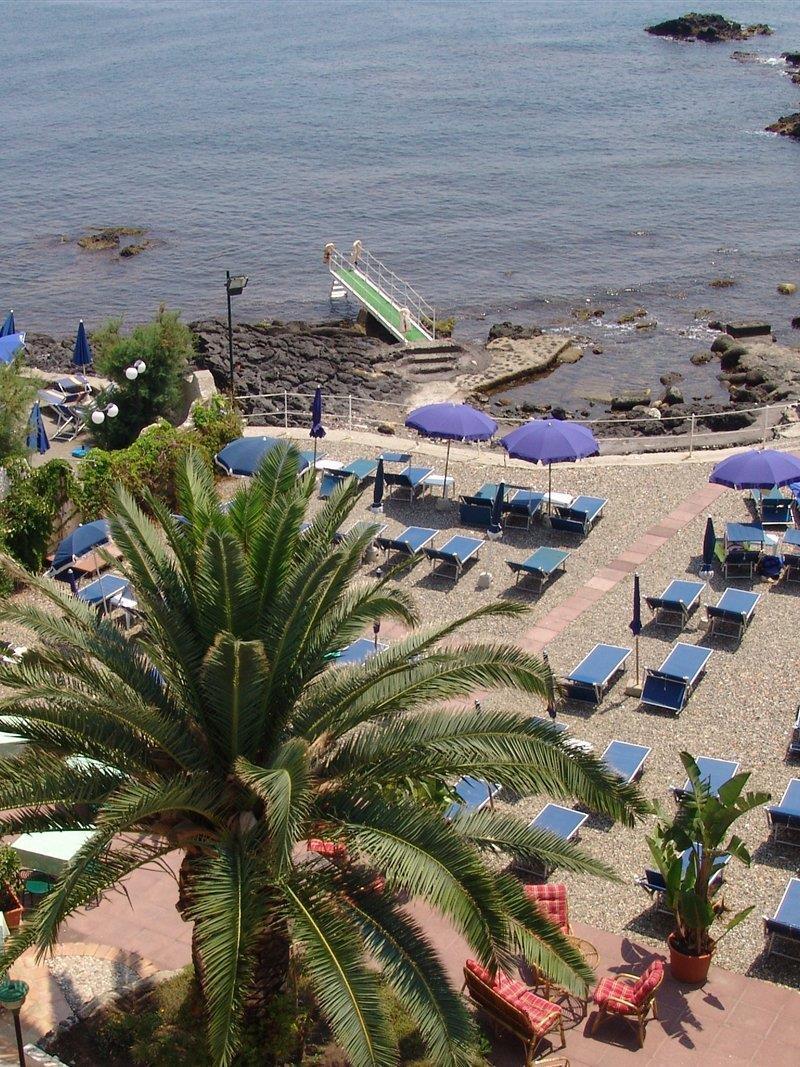 Hotel Kalos Giardini Naxos