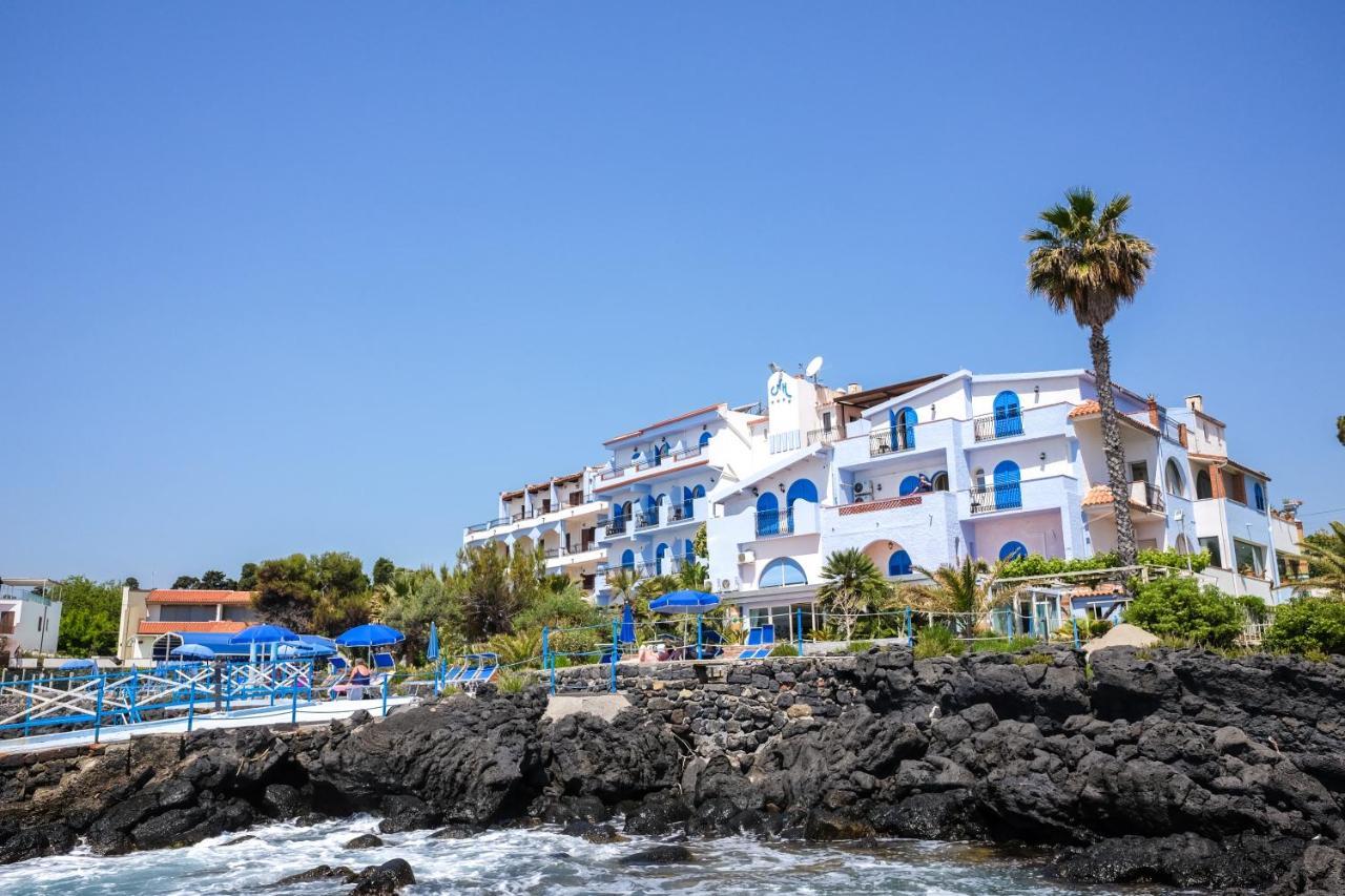 Hotel Kalos Giardini-Naxos