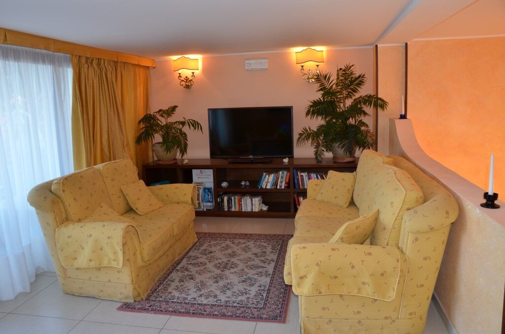 Hotel Kalos Giardini-Naxos